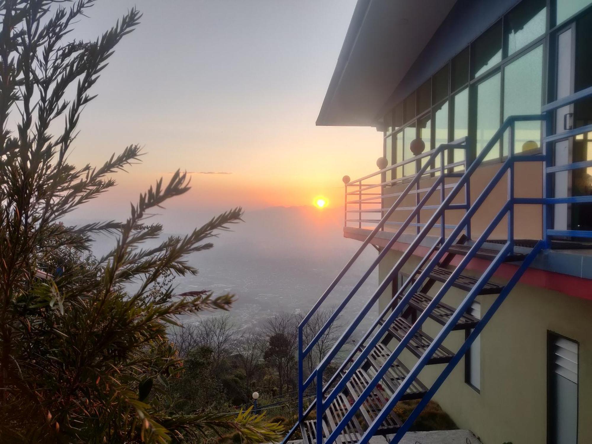 Chareli Resort Нагаркот Екстериор снимка